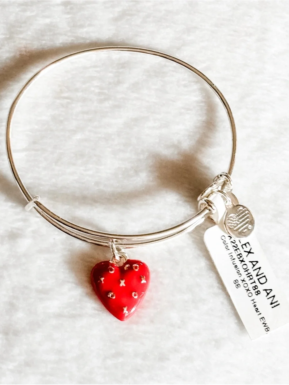 NWT! Alex and Ani XOXO Heart Charm Bangle Bracelet - Silver